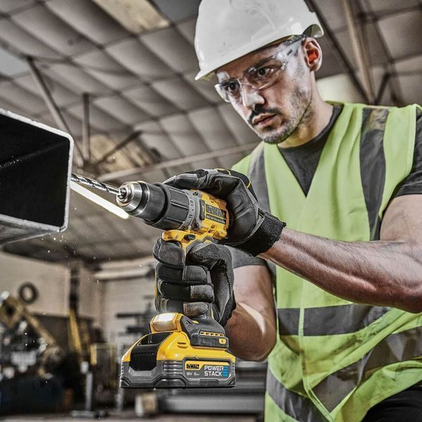 Дрель-шуруповёрт аккумуляторная бесщёточная ударная + подарок DeWALT DCD805H2T+DCF840N DCD805H2T+DCF840N фото