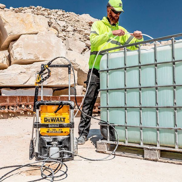 Мойка высокого давления аккумуляторная бесщеточная DeWALT DCMPW1600N DCMPW1600N фото