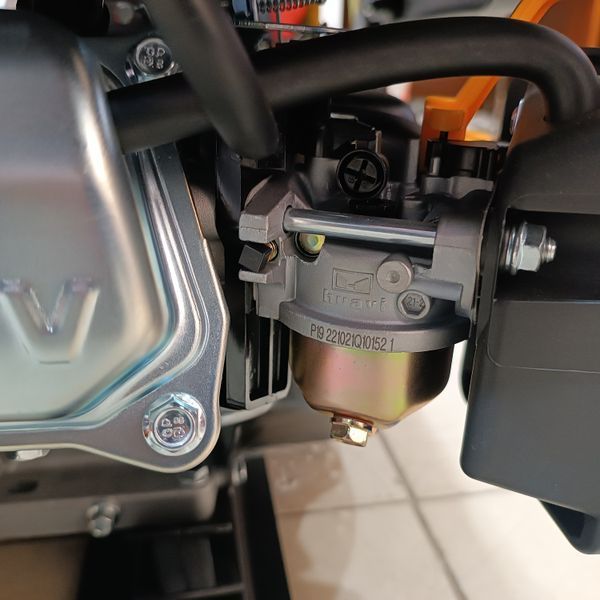 Бензиновий генератор Hyundai HHY 3020FЕ HHY 3020FЕ  фото