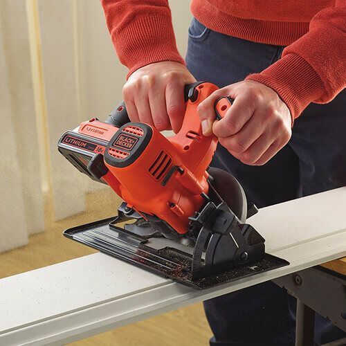 Пила дисковая аккумуляторная BLACK+DECKER BDCCS18 BDCCS18 фото