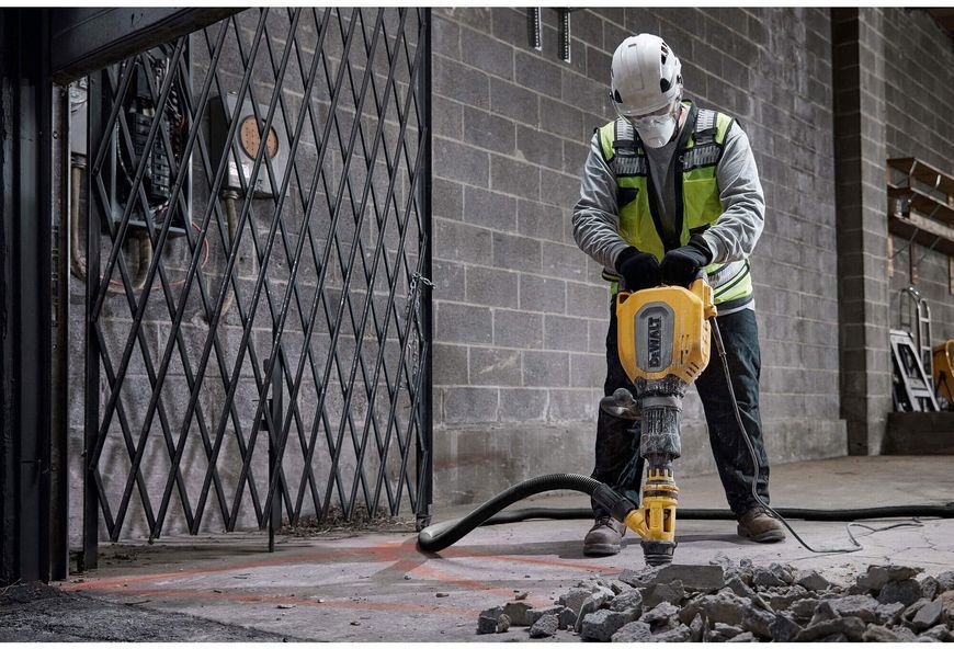 Молоток отбойный сетевой бесщёточный DeWALT D25911K D25911K фото