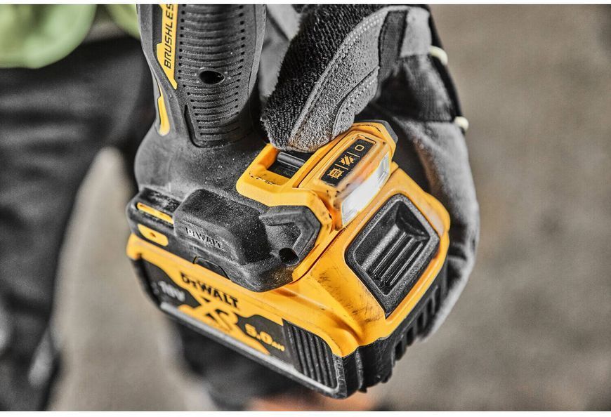 Дриль-шурупокрут акумуляторний безщітковий ударний DeWALT DCD805P2T DCD805P2T фото