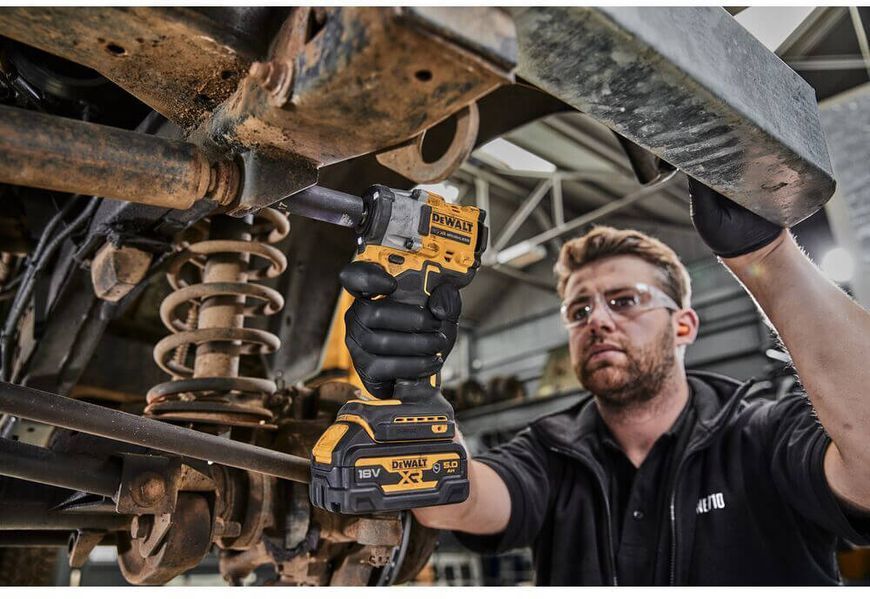 Гайковерт ударный аккумуляторный бесщёточный DeWALT DCF921P2G DCF921P2G фото