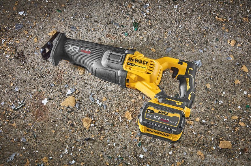 Пила сабельная аккумуляторная DeWALT DCS386T1 DCS386T1 фото