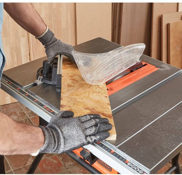 Пила настільна мережева BLACK+DECKER BES720 BES720 фото