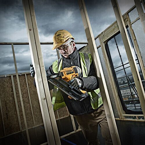 Пистолет гвоздезабивной аккумуляторный бесщёточный DeWALT DCN692N DCN692N фото