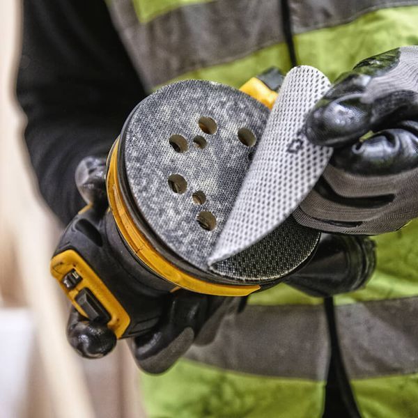 Шлифмашина эксцентриковая аккумуляторная бесщёточная DeWALT DCW210N DCW210N фото