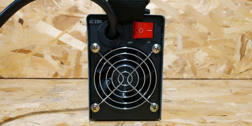 Сварочный инвертор Луч Профи 300 MINI M30012546 фото