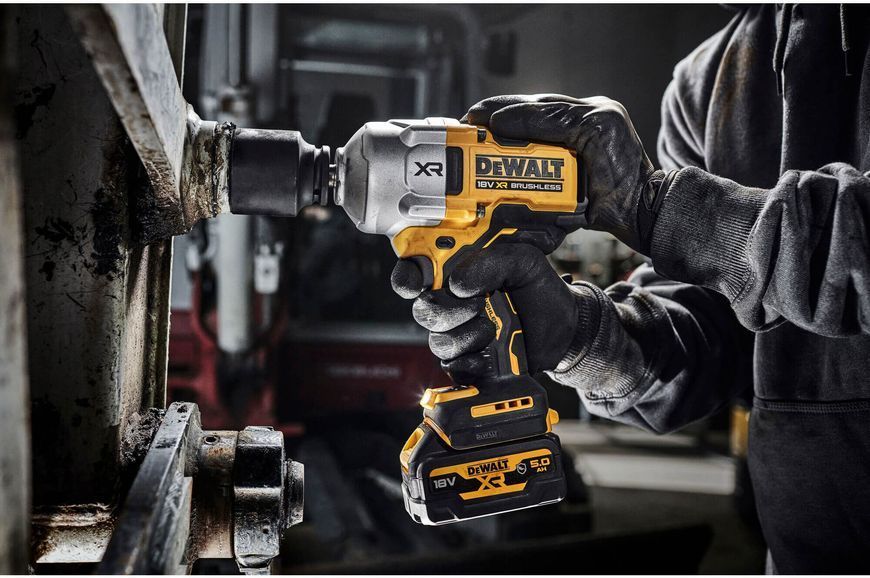 Гайковерт ударный аккумуляторный бесщёточный DeWALT DCF961N DCF961N фото