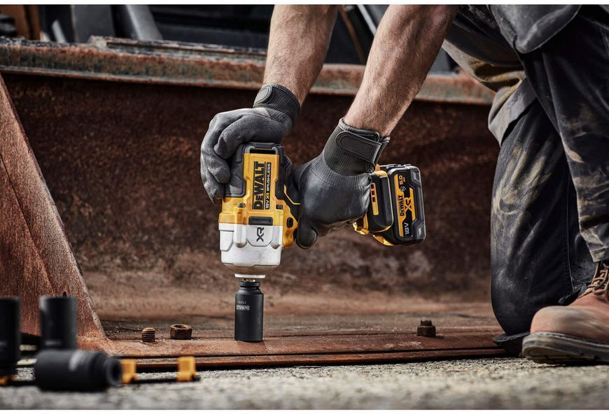 Гайковерт ударный аккумуляторный бесщёточный DeWALT DCF961N DCF961N фото